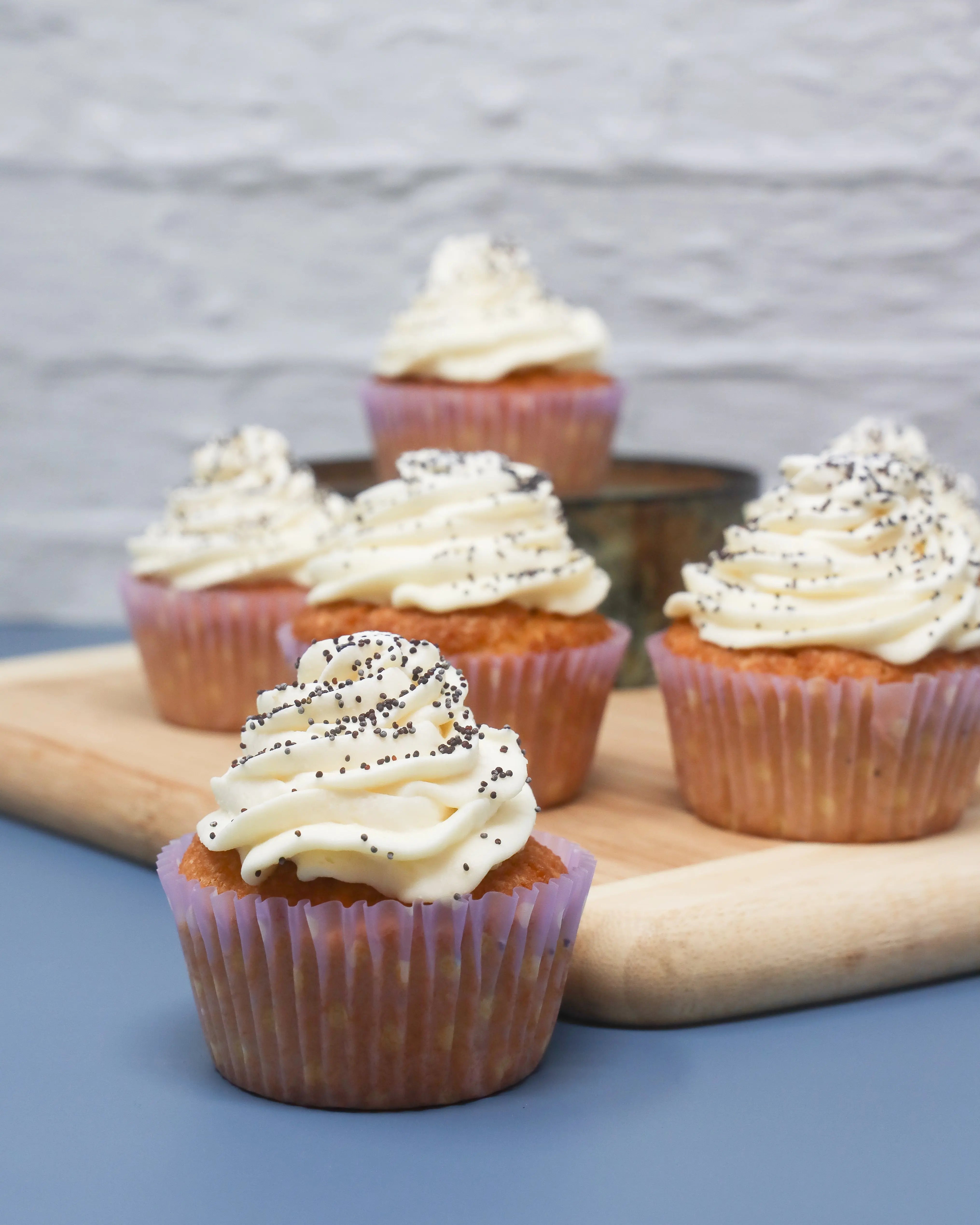 Vanilla-Poppy Seed Cupcakes (6 Pack) ketopanamausa